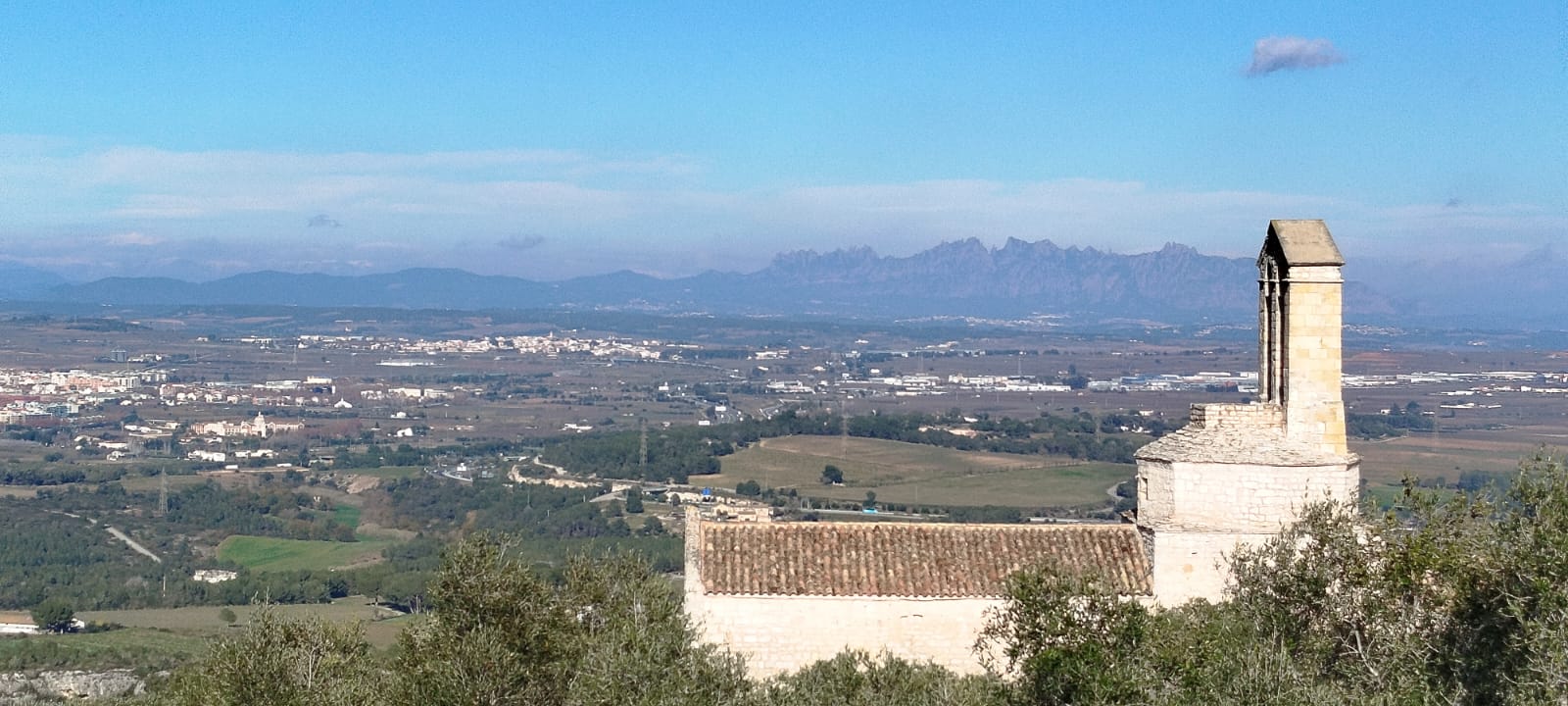 Volta al Penedès i visita al castell d'Olèrdola. Gelida, Miralles, Montmell. 250Km Ds.2024-12-14